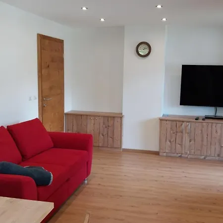 Josef Koll Apartment *